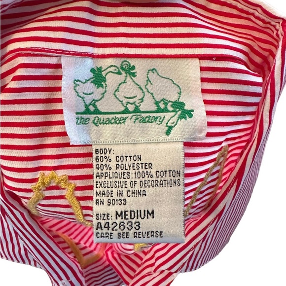Quacker Factory Red Striped Button Up Shirt Snowmen Embellish Winter Size: M - Picture 5 of 8